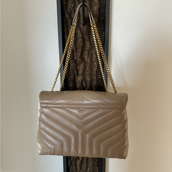 SAINT LAURENT 
Calfskin Quilted Monogram Medium Loulou Chain Satchel - Picture 2 of 10